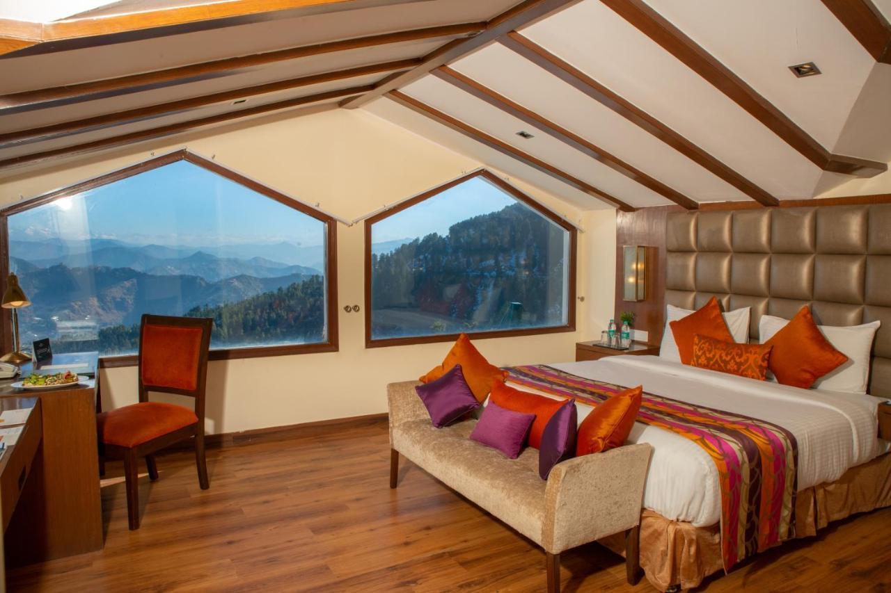 Royal Tulip Luxury Hotel, Kufri, Шимла Екстериор снимка