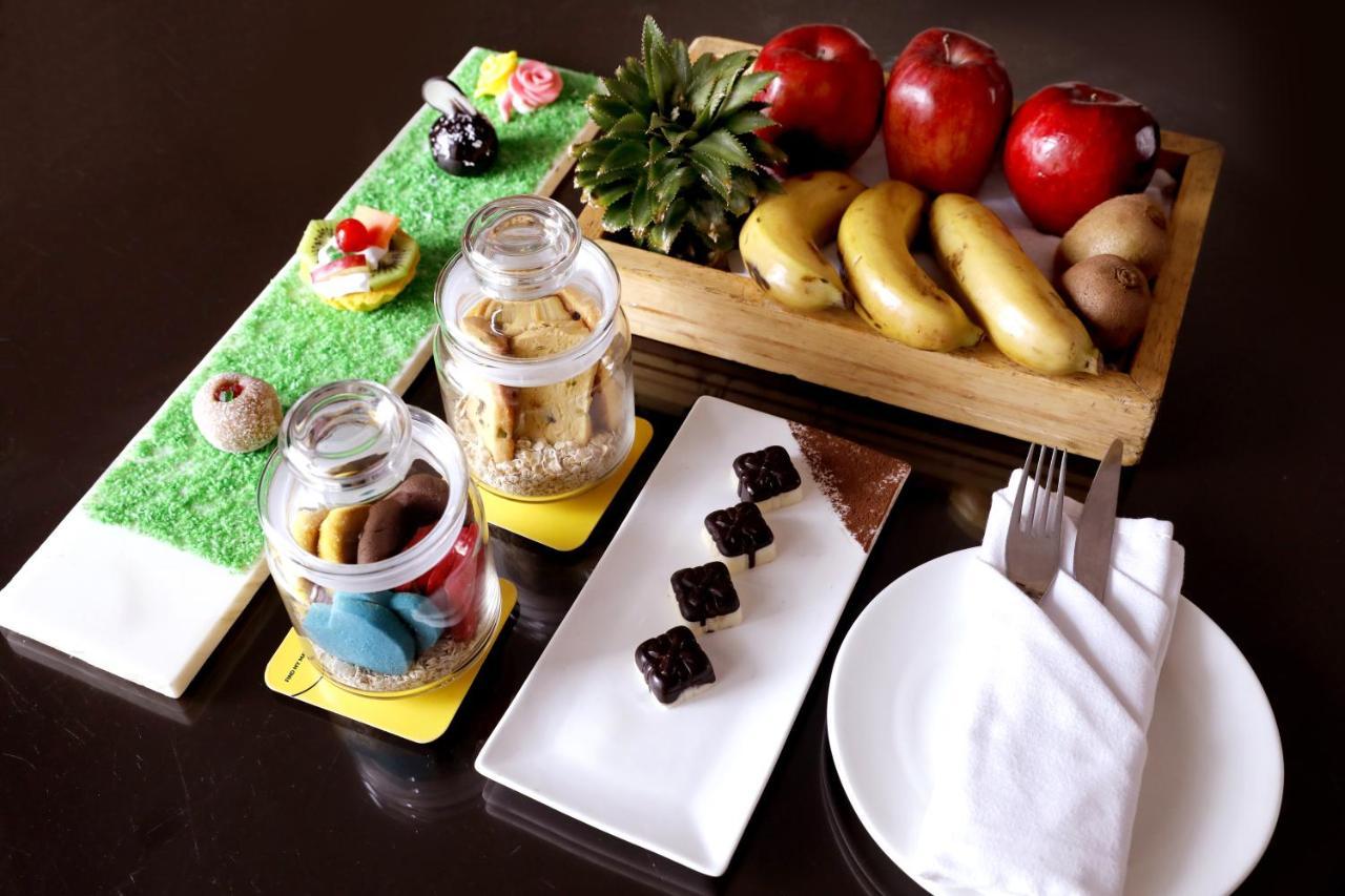 Royal Tulip Luxury Hotel, Kufri, Шимла Екстериор снимка