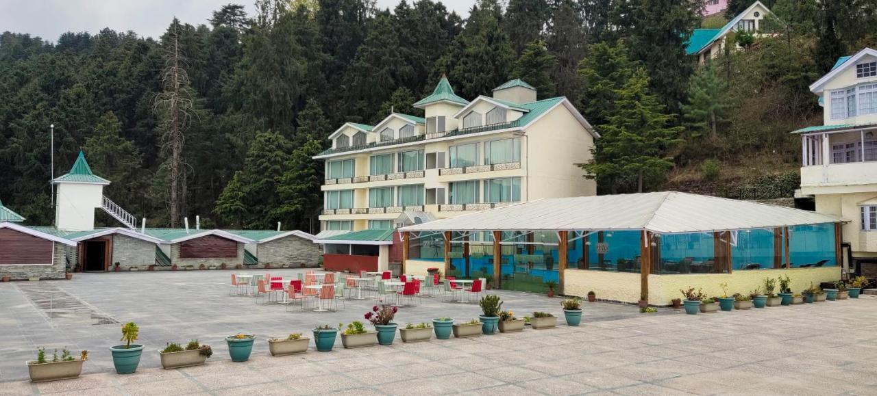 Royal Tulip Luxury Hotel, Kufri, Шимла Екстериор снимка